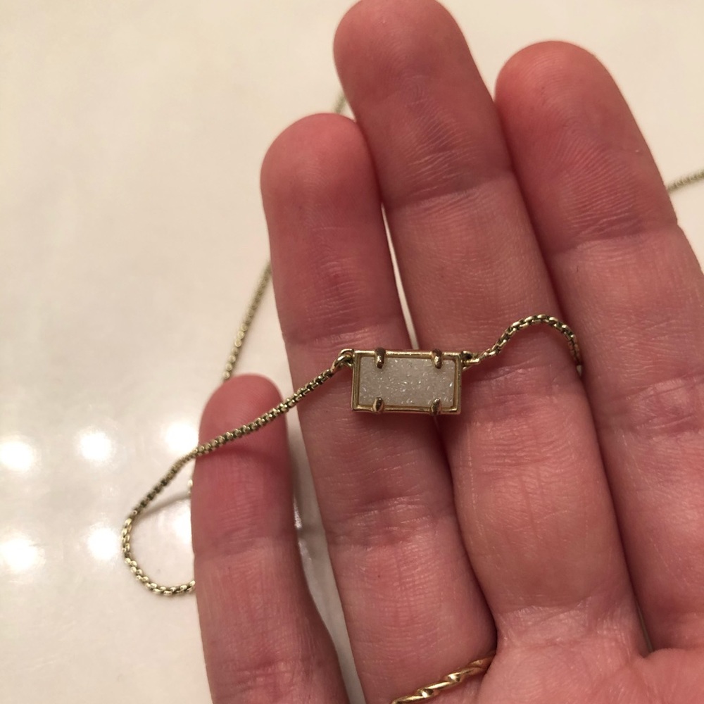 pattie gold pendant kendra scott necklace